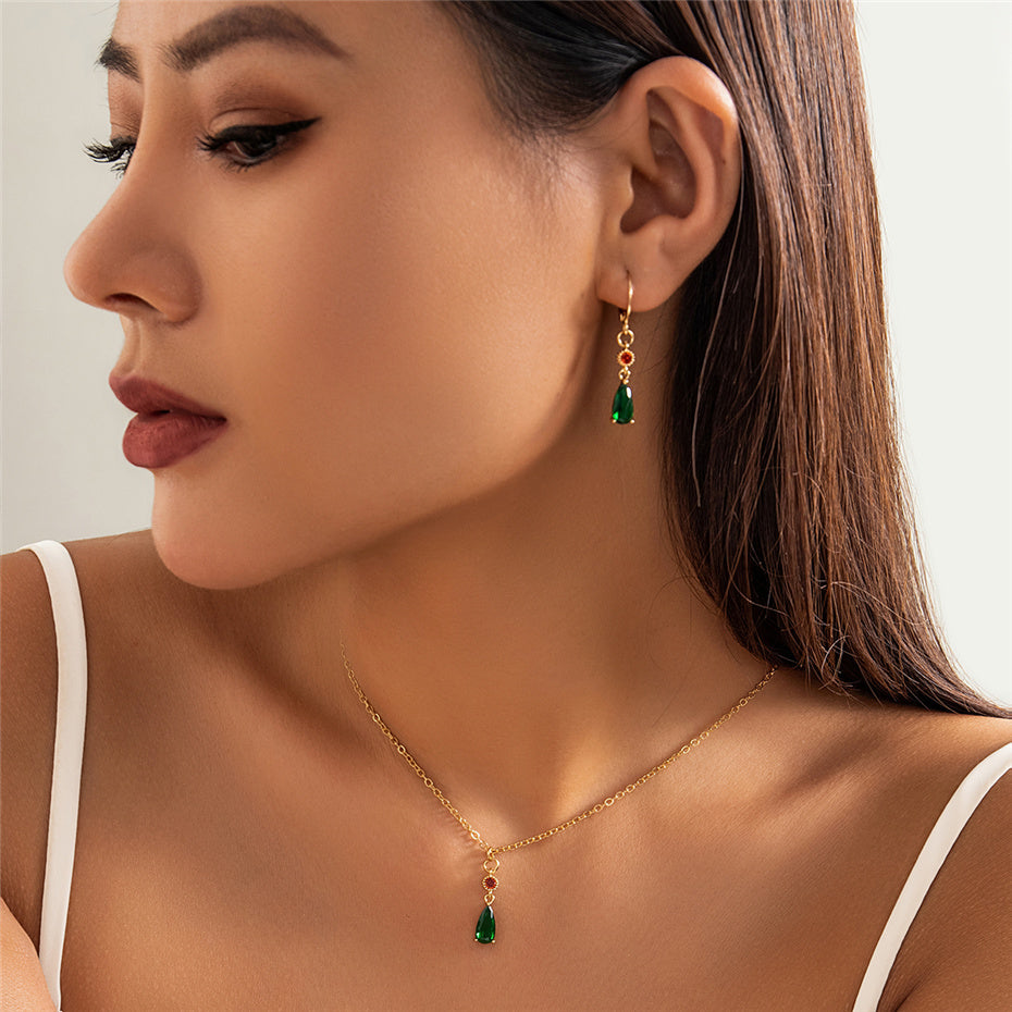 Aria Green Zircon Crystal Pendant Choker Necklace