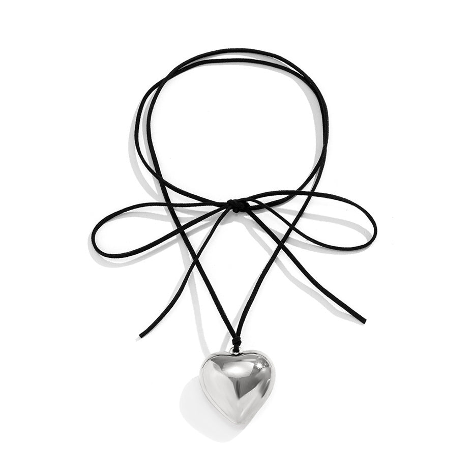 Beth Velvet Big Heart Pendant Choker Necklace