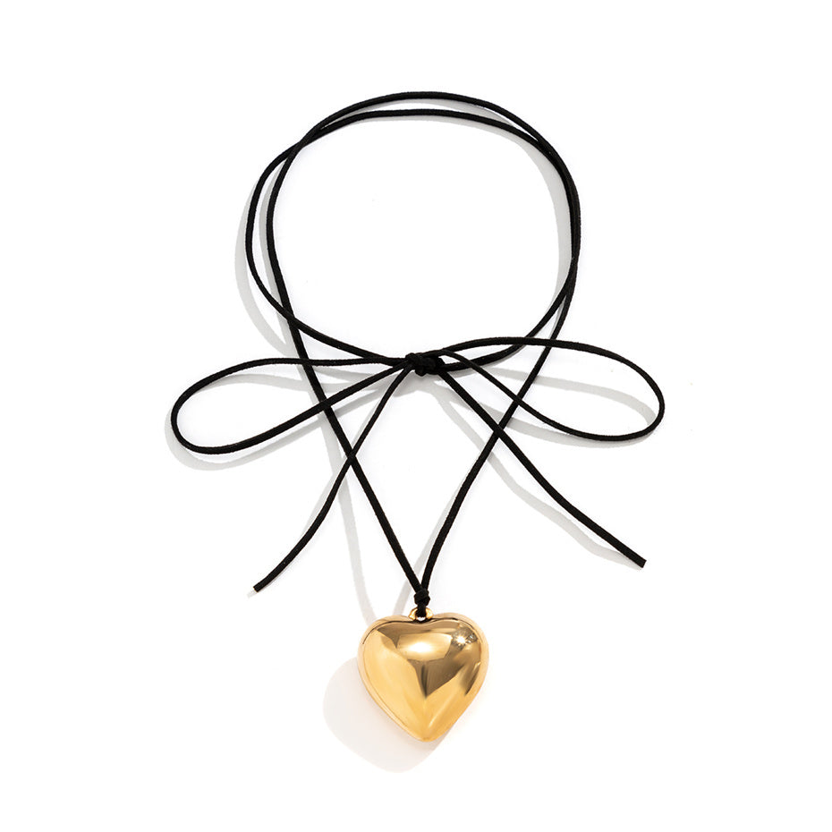 Beth Velvet Big Heart Pendant Choker Necklace