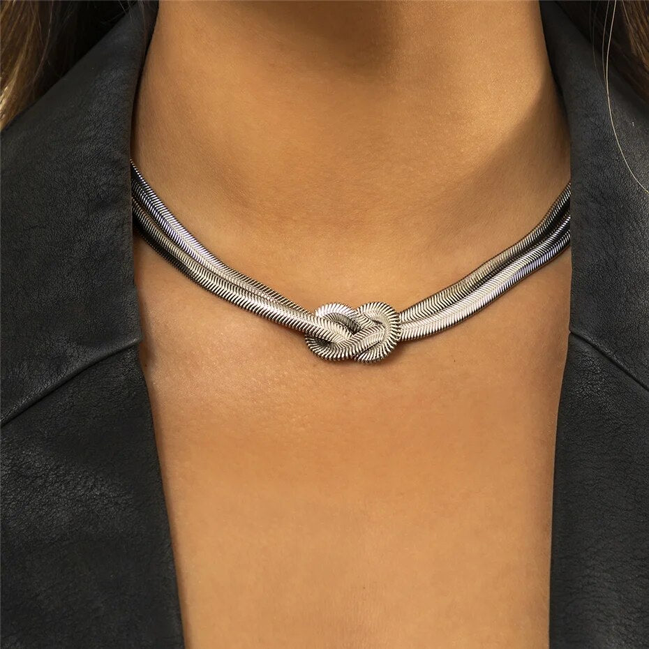 Holly Twisted Chunky Chain Necklace