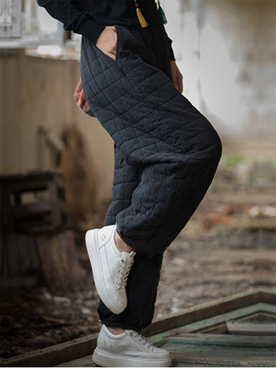 Nikki Woman Baggy Cargo Pants