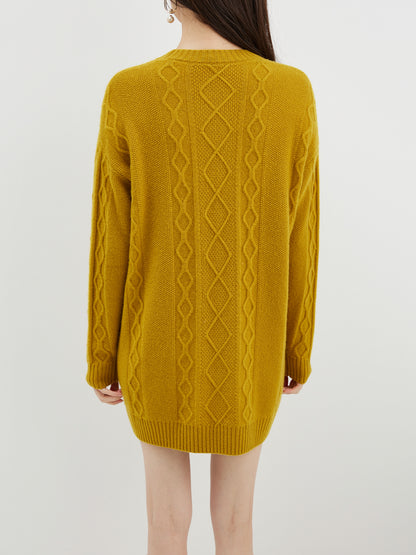 Yvonne Woman Long Sleeve Sweater