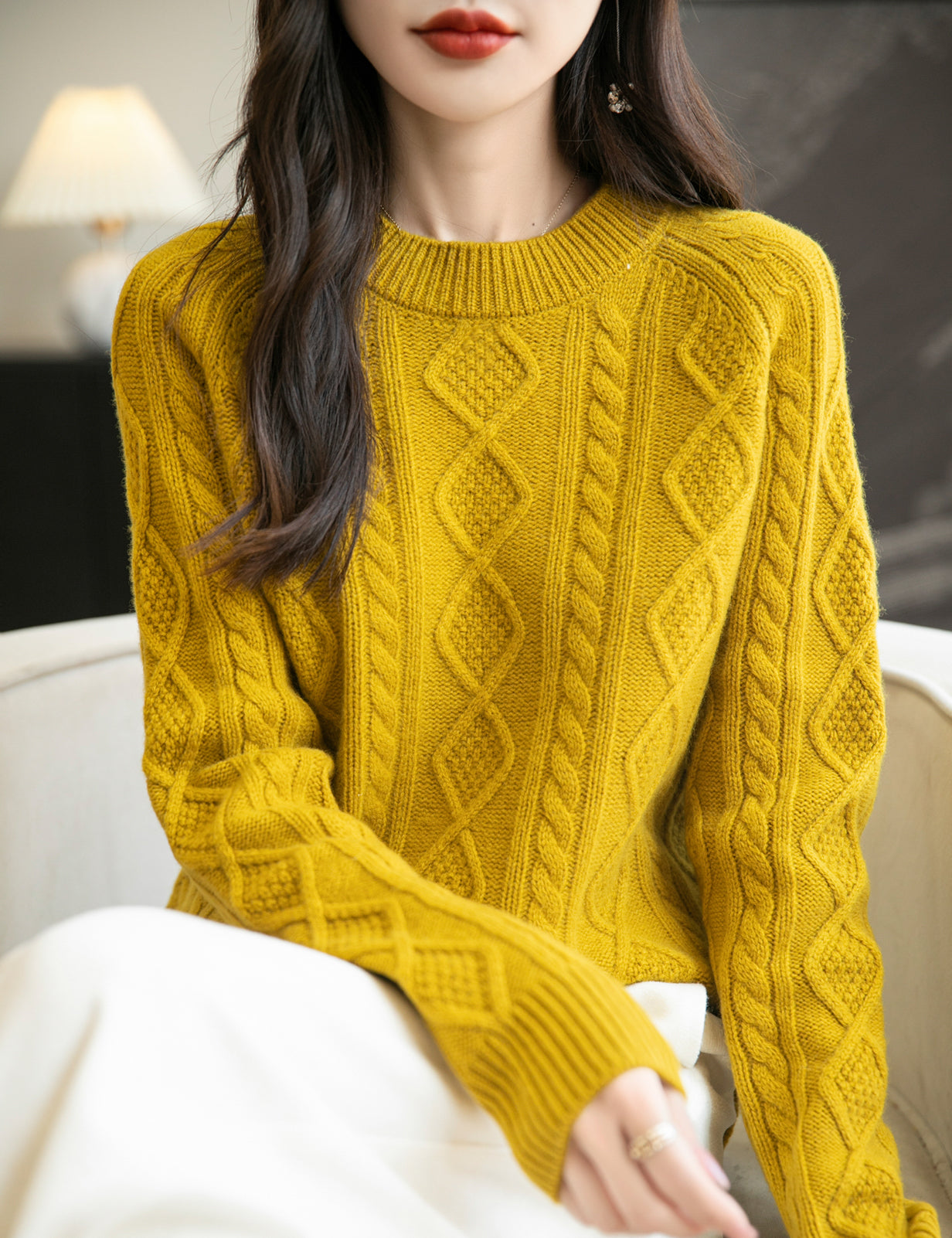 Nancy Woman O Neck Long Sleeve Sweater