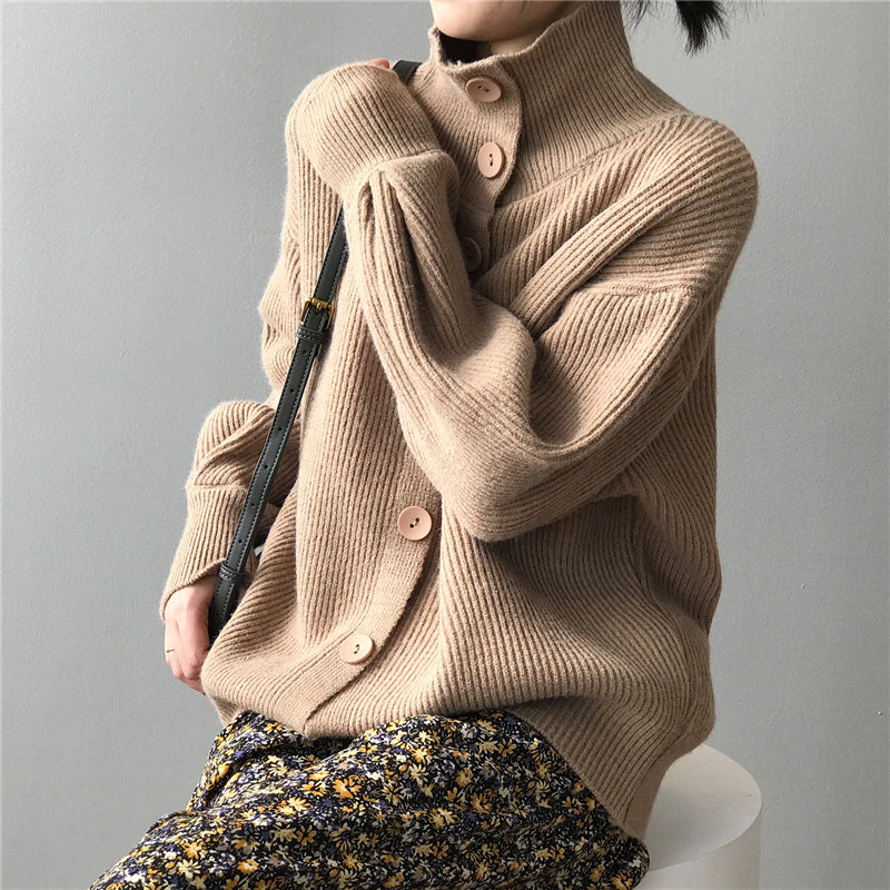 Kathy Woman Turtle Neck Sweater