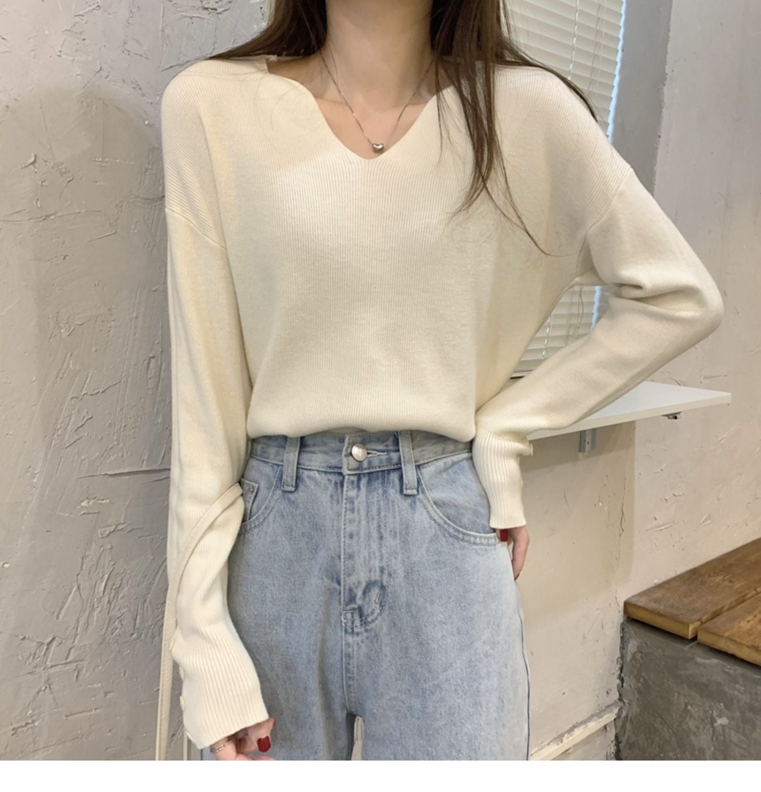 Sally Loose Button Woman Sweater