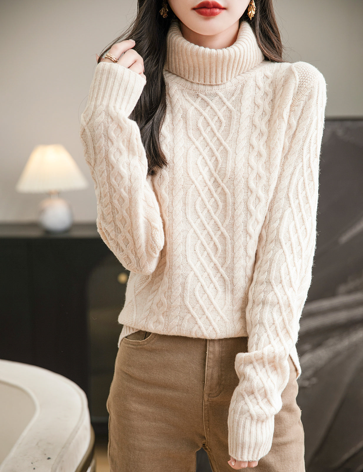 Jill Woman Long Sleeve Sweater