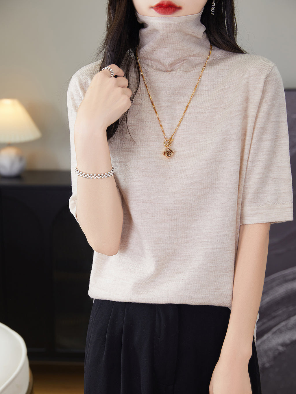 Lydia Woman Turtleneck T-Shirt