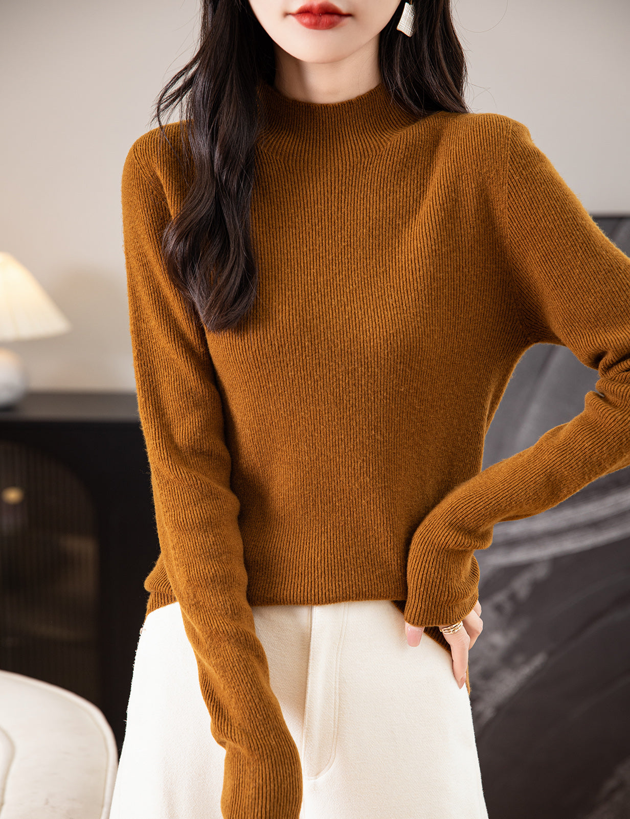 Victoria Woman Long Sleeve Knitted Sweater