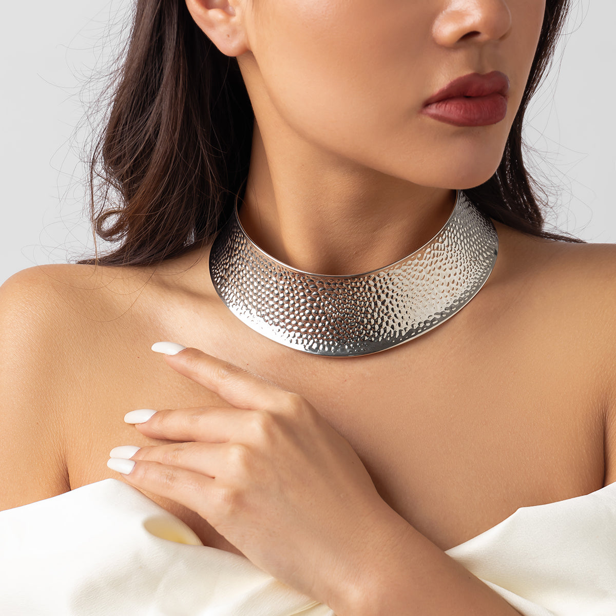 Erika Women Steampunk Metal Choker Necklace