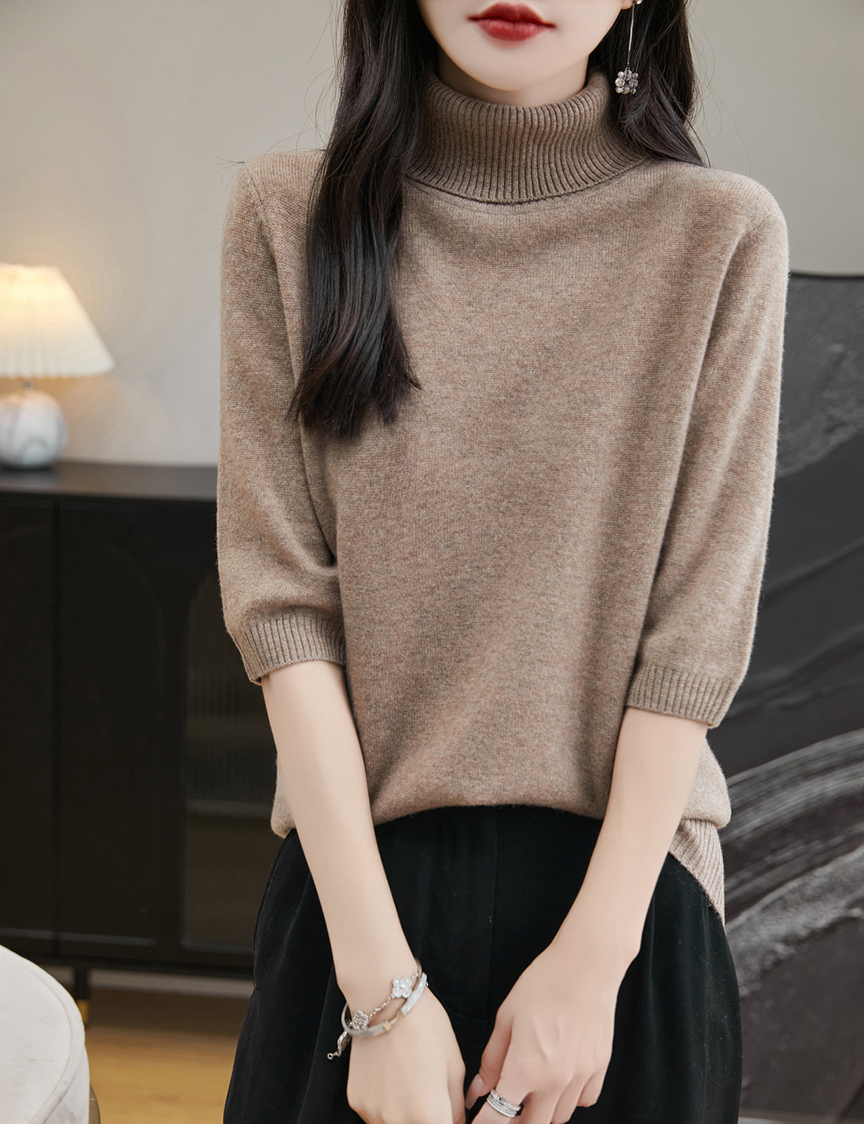 Hannah Woman Turtleneck Sweater