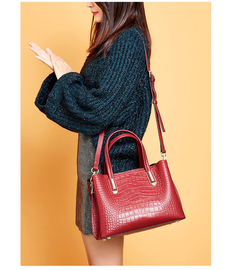 Erika Woman Leather Tote Handbag