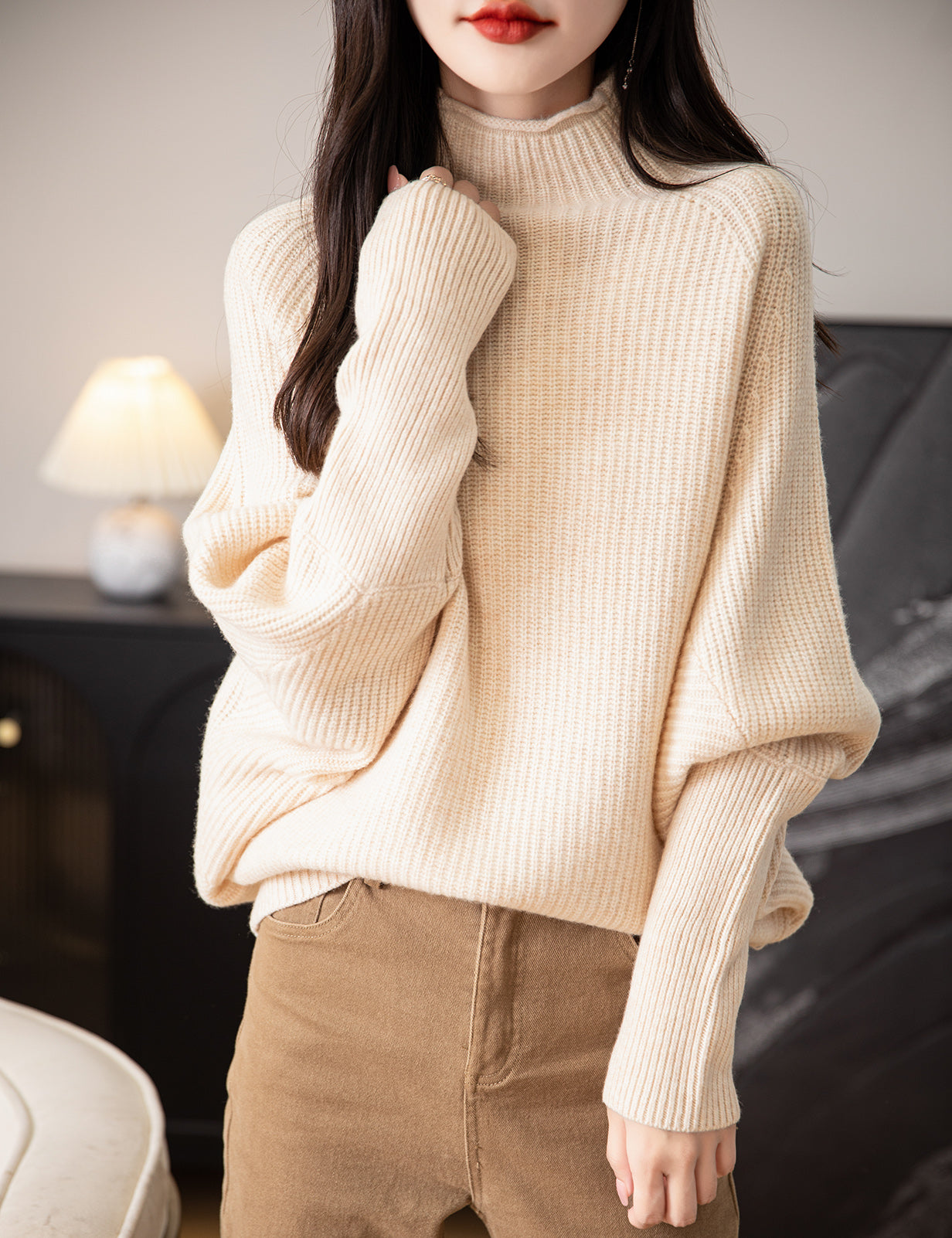 Jasmine Woman Turtleneck Sweater