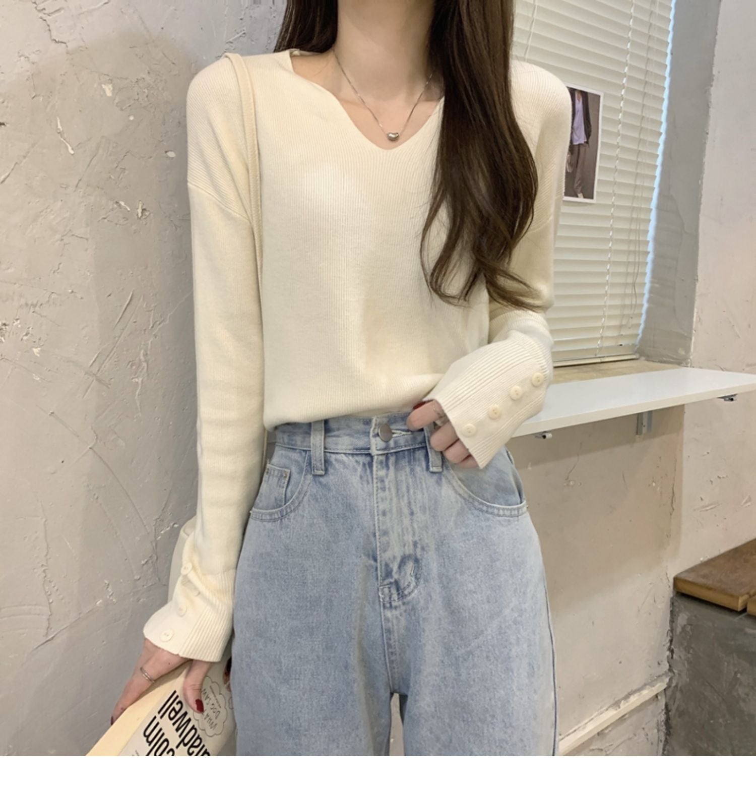 Sally Loose Button Woman Sweater