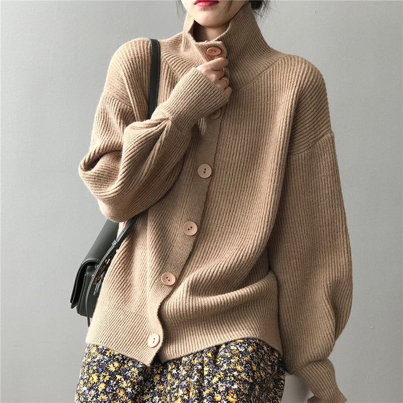 Kathy Woman Turtle Neck Sweater