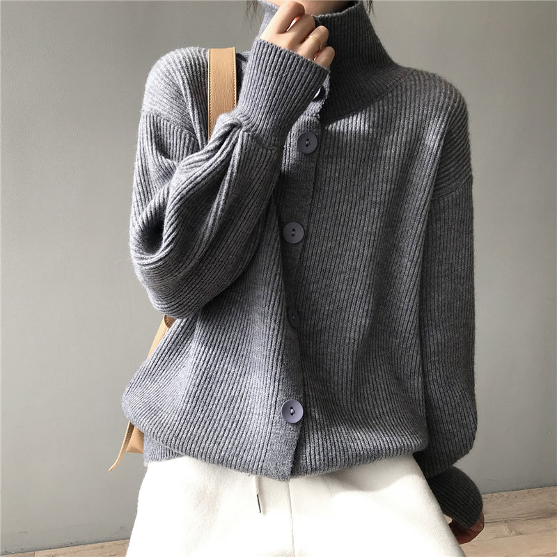 Kathy Woman Turtle Neck Sweater