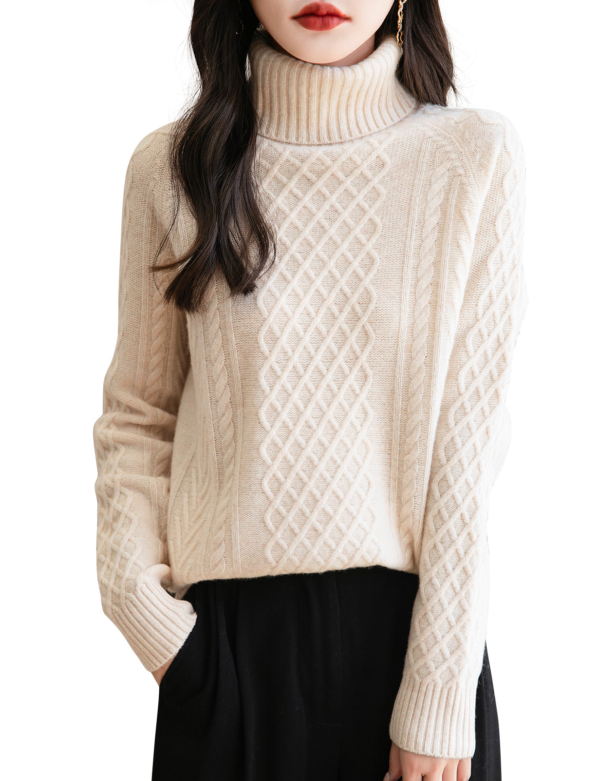 Jenny Woman Turtleneck Sweater