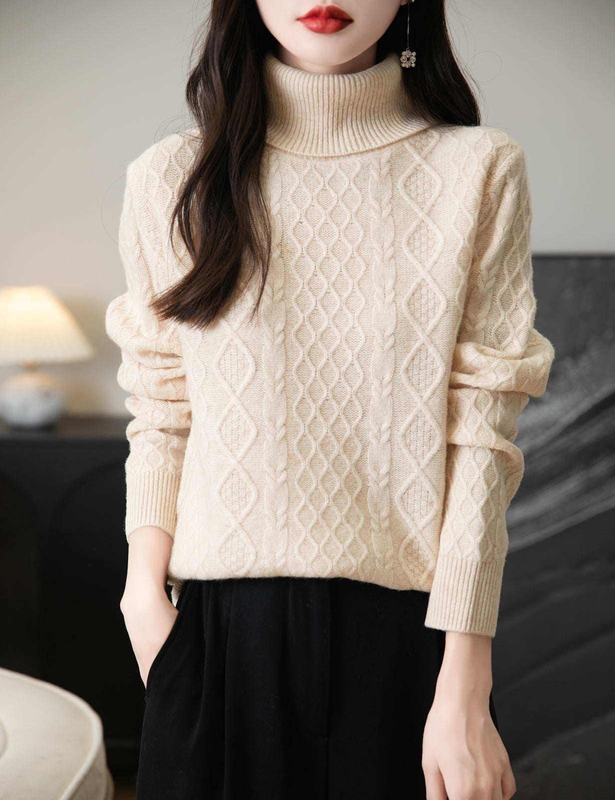 Pat Woman Wool Turtleneck Sweater