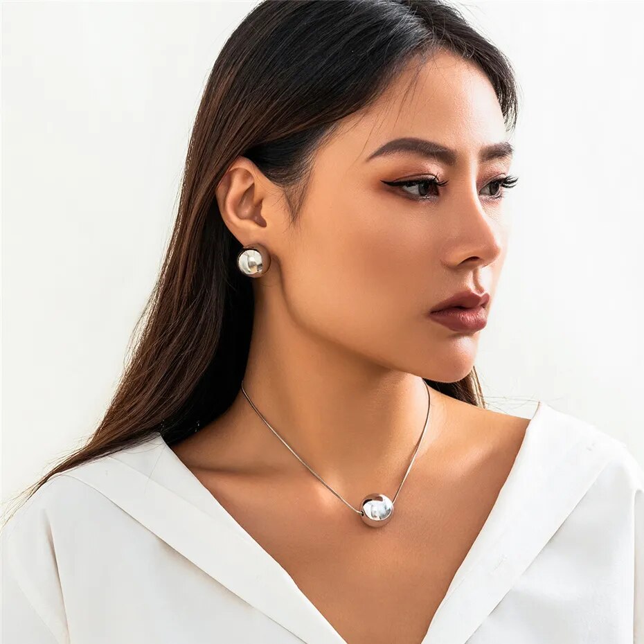 Janis Punk Big Ball Pendant Snake Bone Chain Necklace