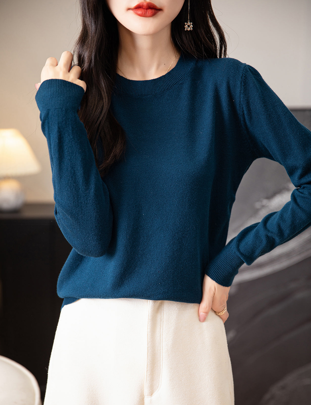 Ruth O Neck Woman Sweater