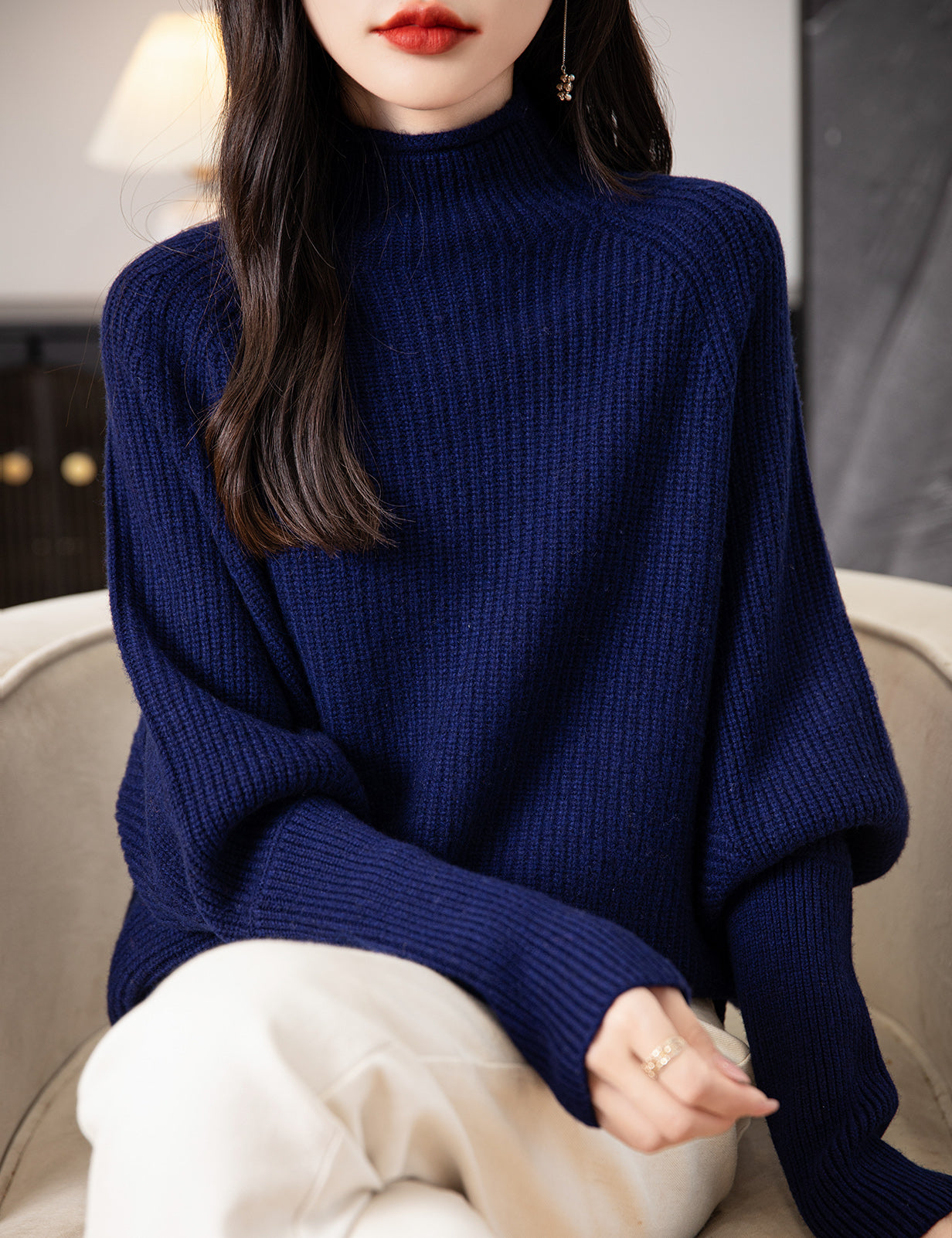 Jasmine Woman Turtleneck Sweater