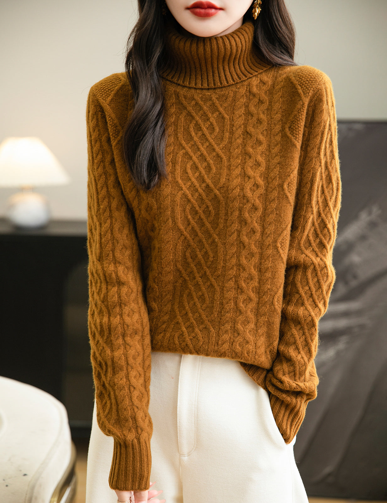 Jill Woman Long Sleeve Sweater