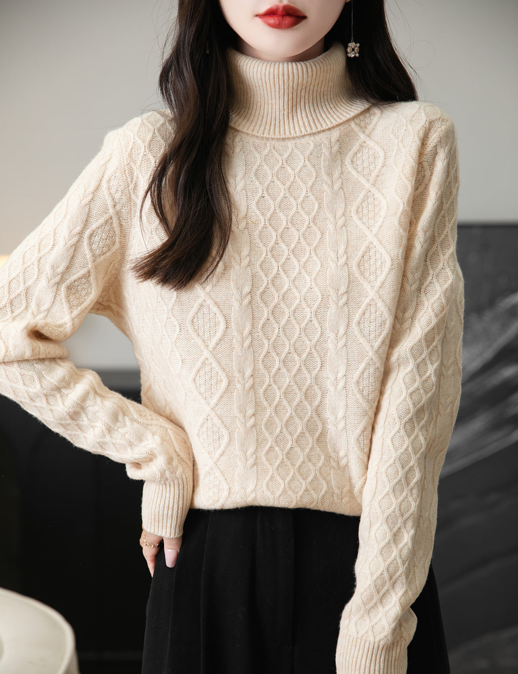 Pat Woman Wool Turtleneck Sweater