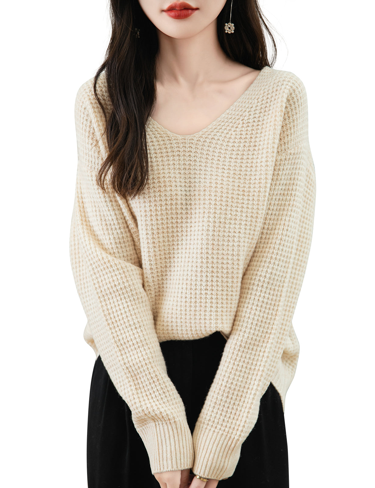 Peggy Woman V Neck Long Sleeve Sweater