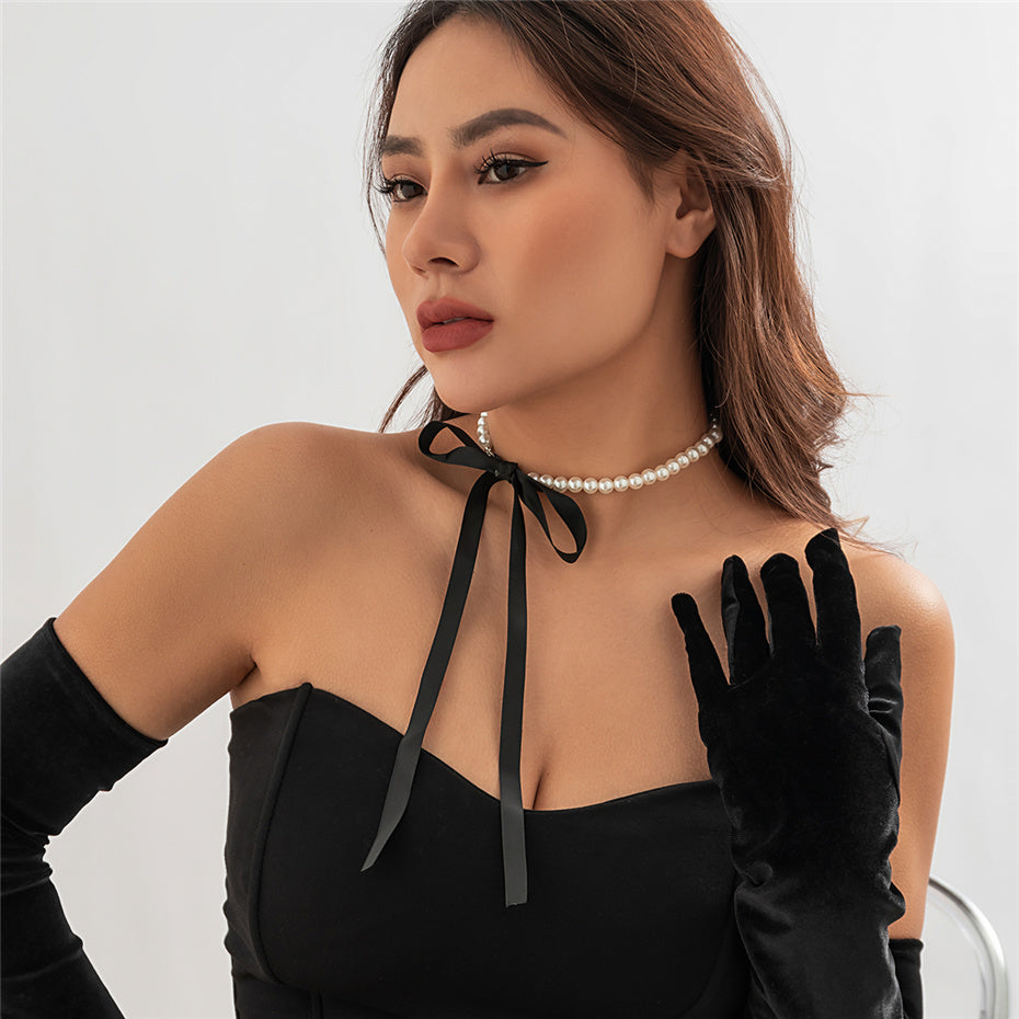 Sheila Velvet Ribbon Bowknot Choker Necklace
