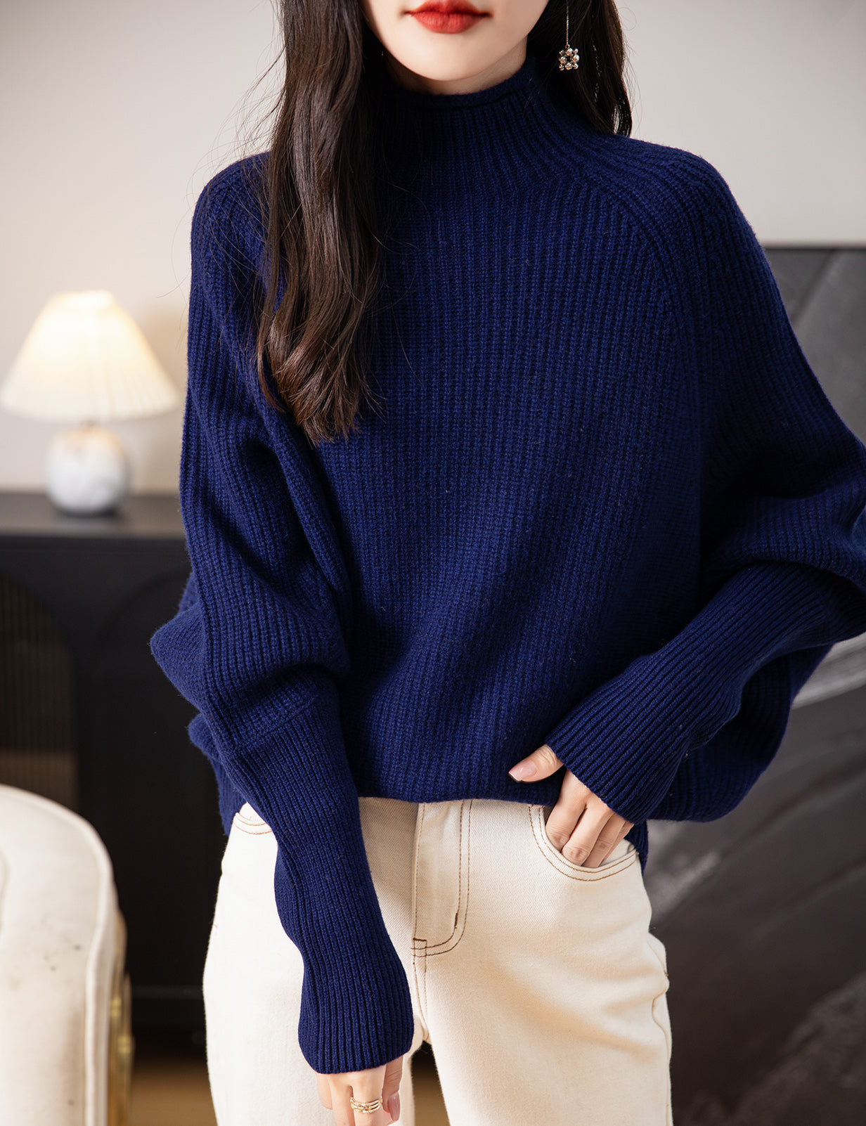 Jasmine Woman Turtleneck Sweater