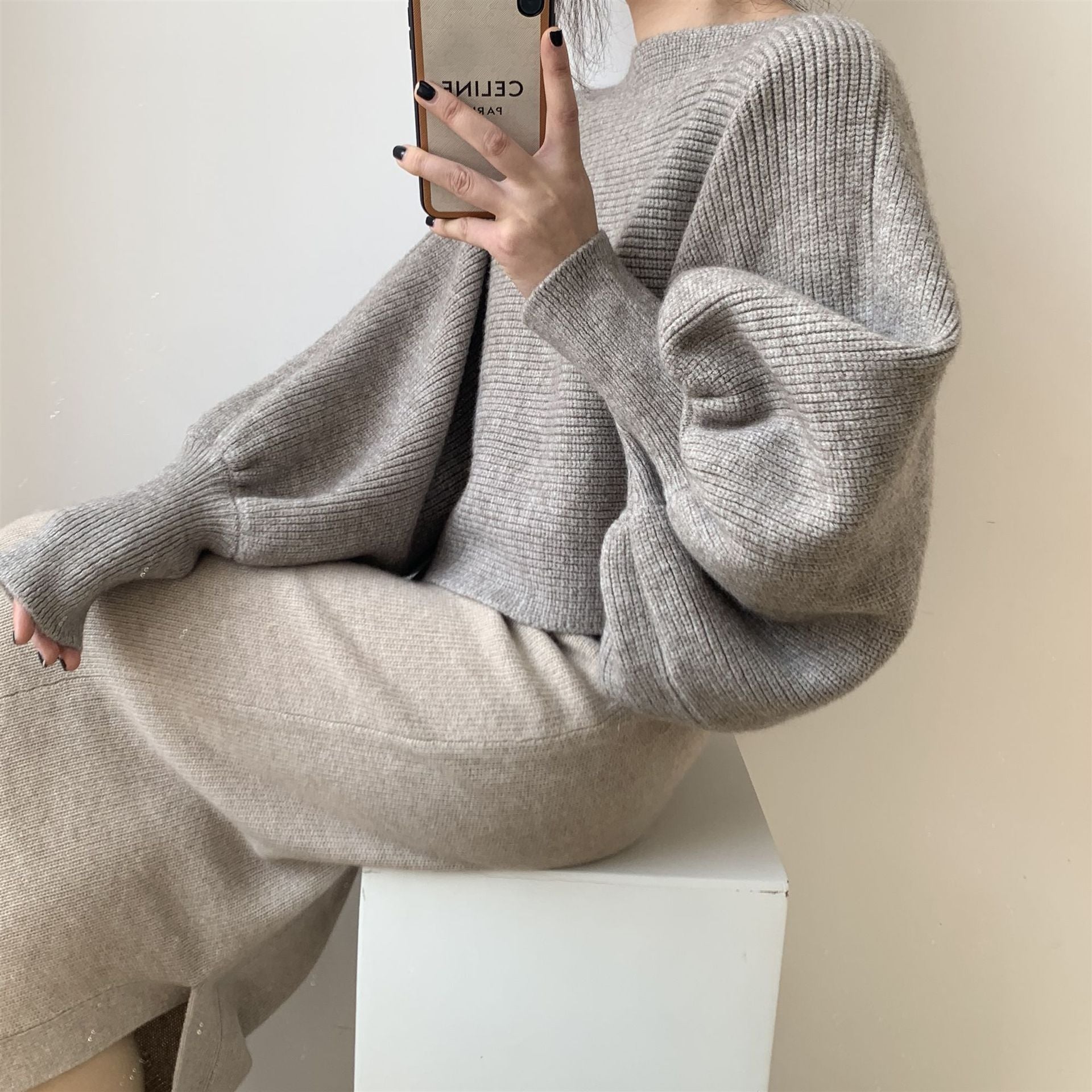 Alice Casual Knitted Solid Woman Sweater