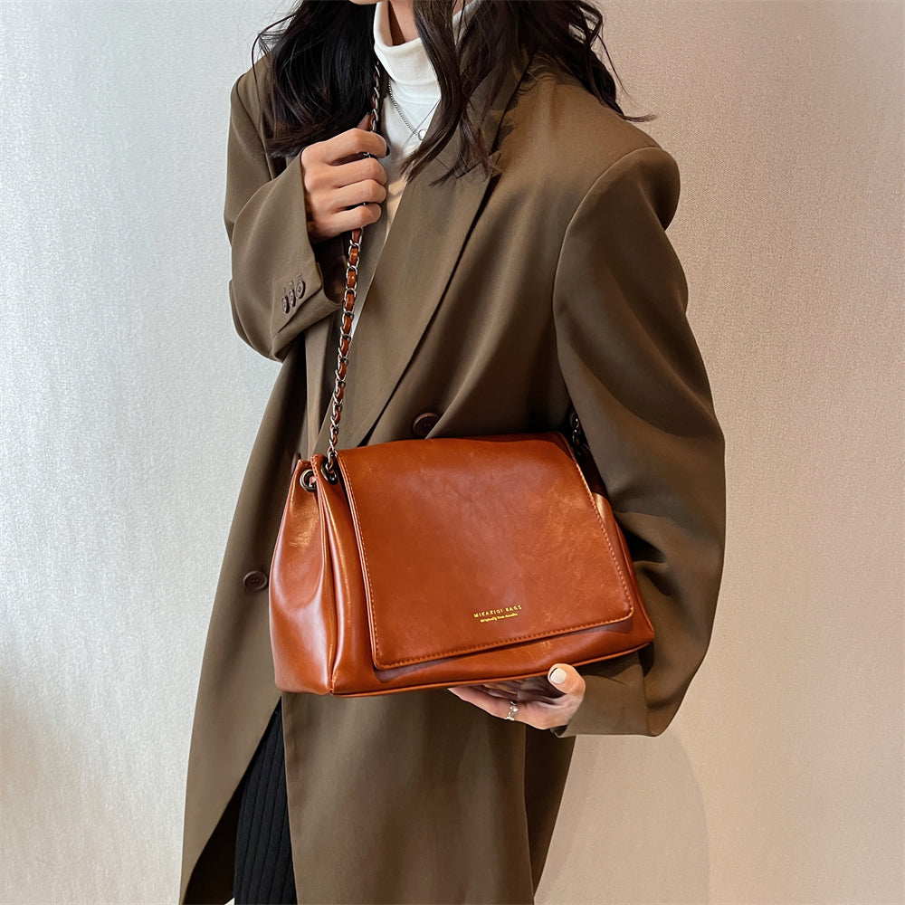 Tracy Leather Big Capacity Crossbody Messenger Bag