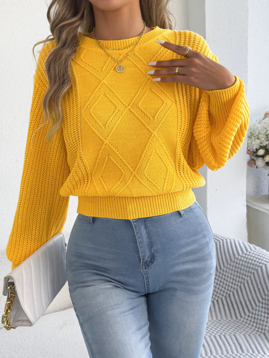 Women's Solid Color Lantern Sleeve Round Neck Knitted Sweater