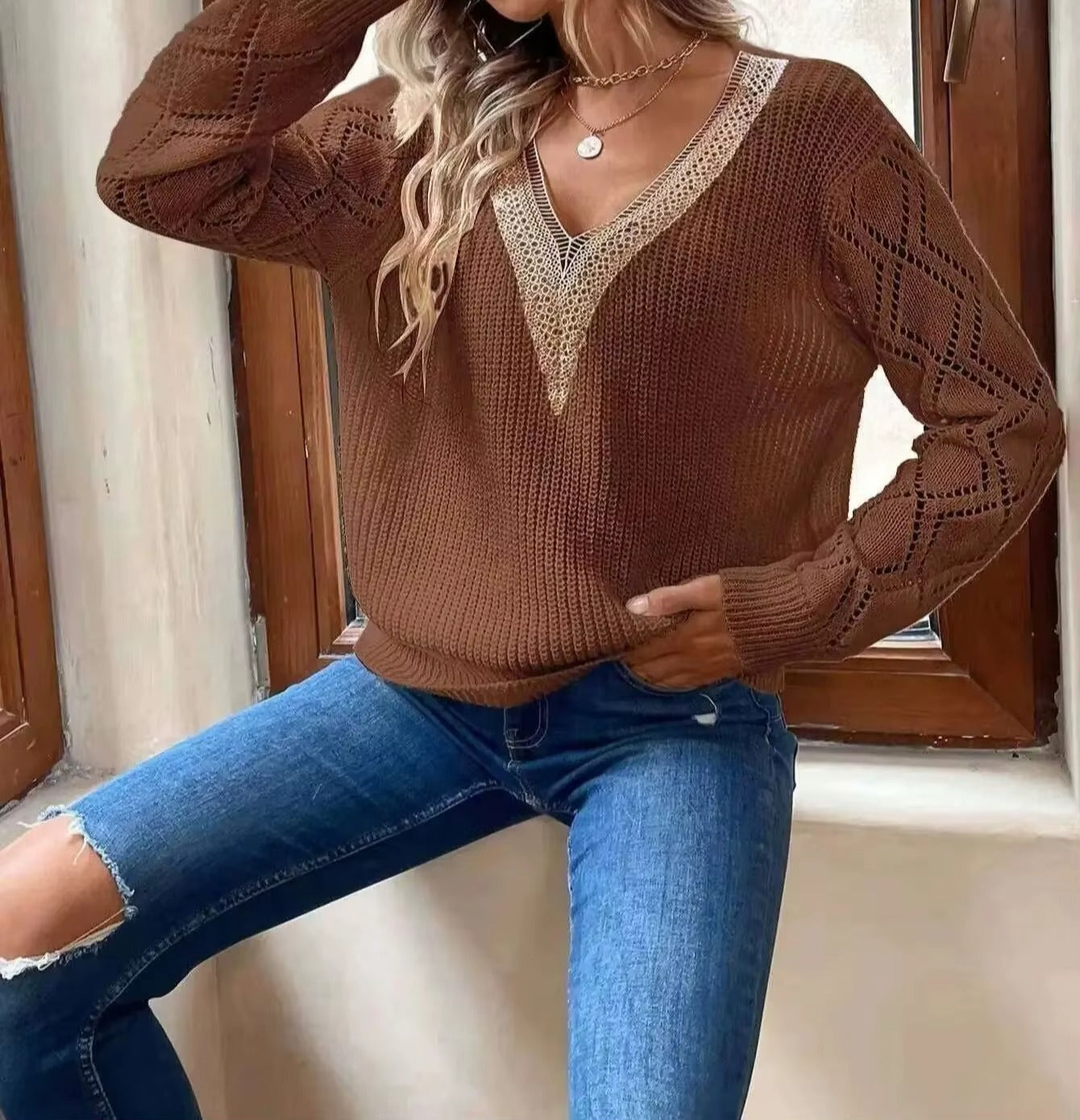 Elegant Solid V-Neck Knitted Sweater Outfit