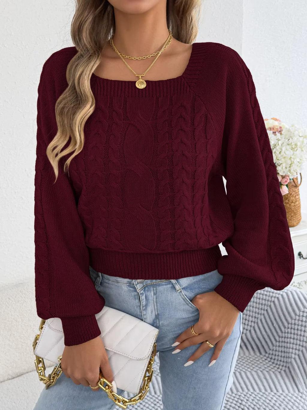 Woman Square Neck Lantern Sleeve Pullover