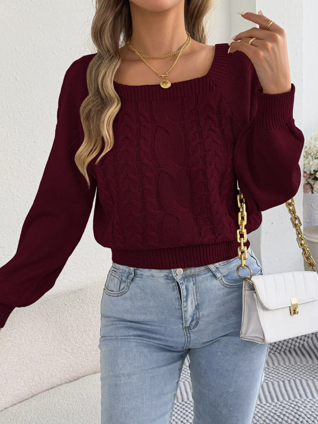 Woman Square Neck Lantern Sleeve Pullover
