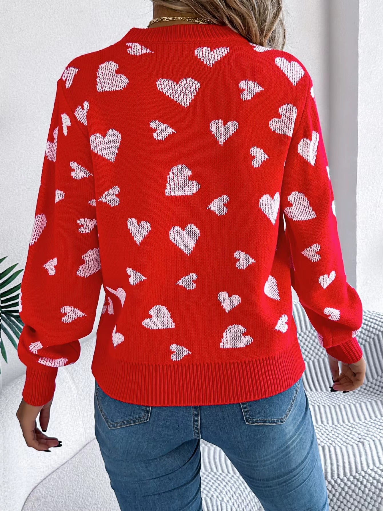 Women’s Heart Print Contrast Color Pullover Sweater