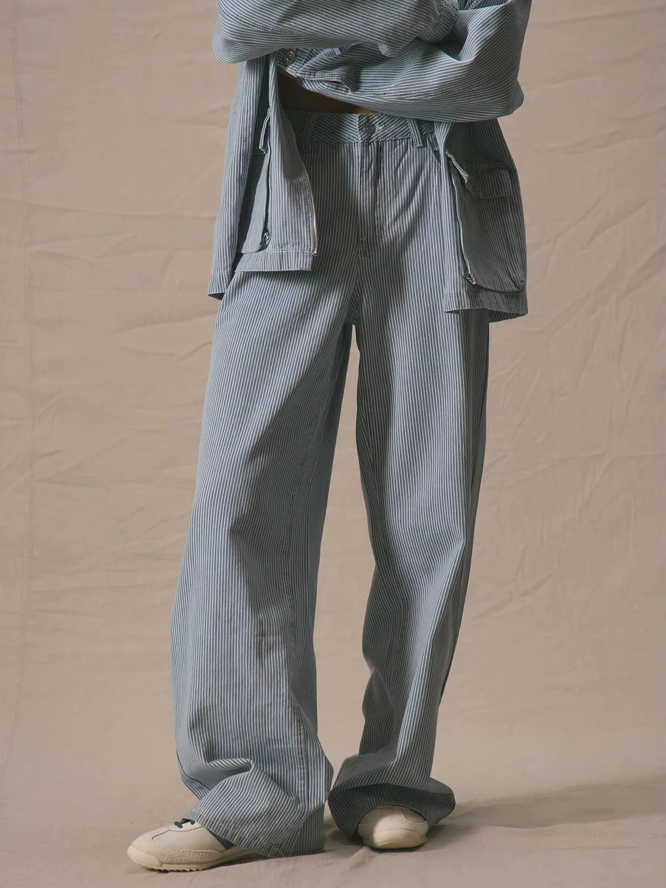 Casual & Versatile Wide Leg Blue and White Striped Jeans Outfit