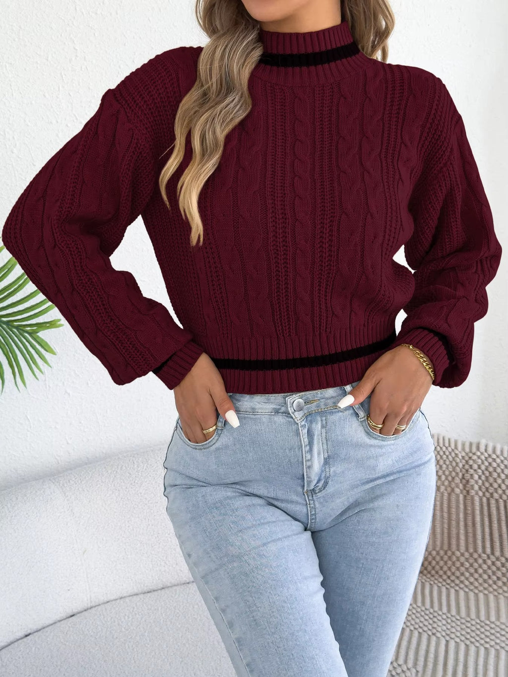 Women's Round Neck Lantern Sleeve Striped Knitted Sweater