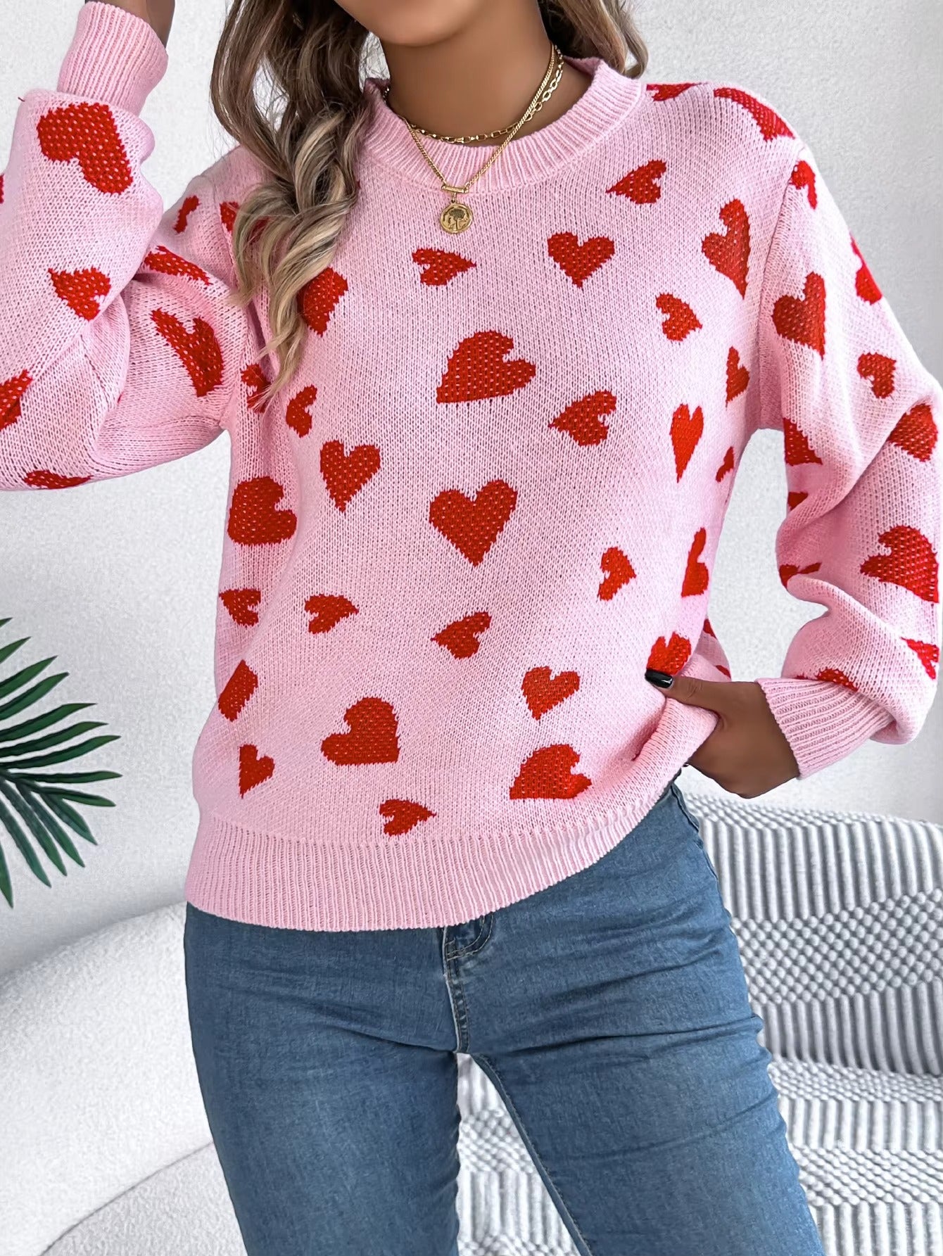 Women’s Heart Print Contrast Color Pullover Sweater