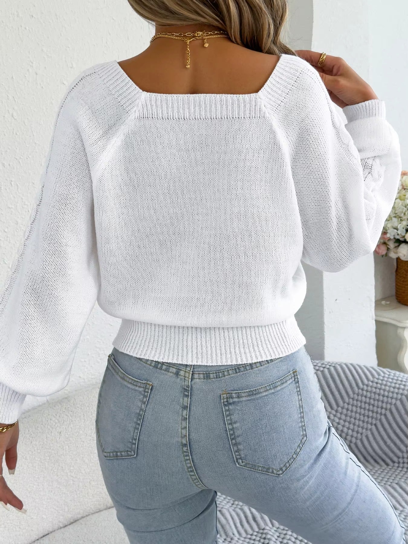 Woman Square Neck Lantern Sleeve Pullover