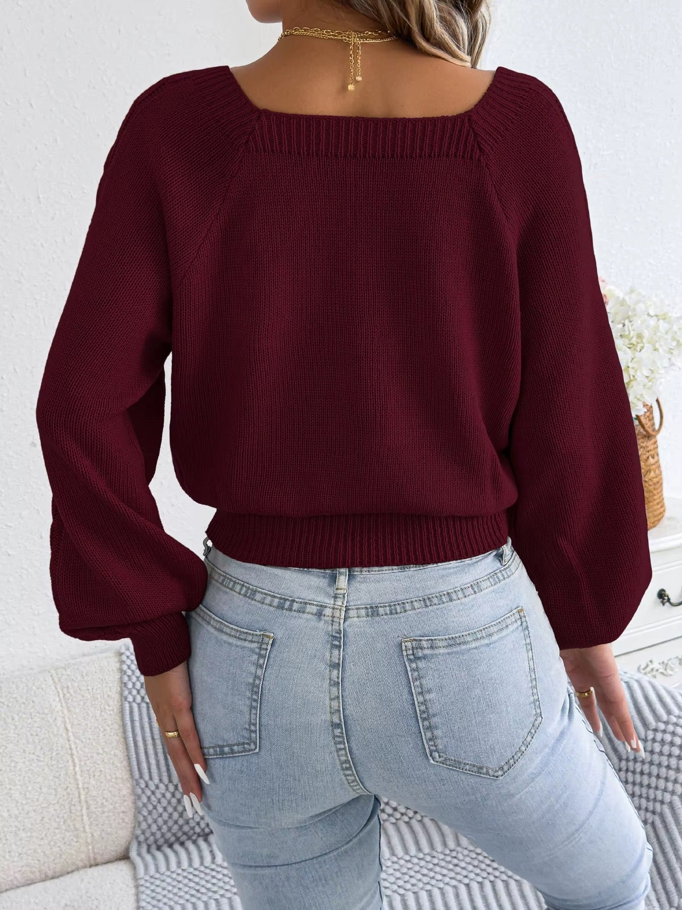Woman Square Neck Lantern Sleeve Pullover