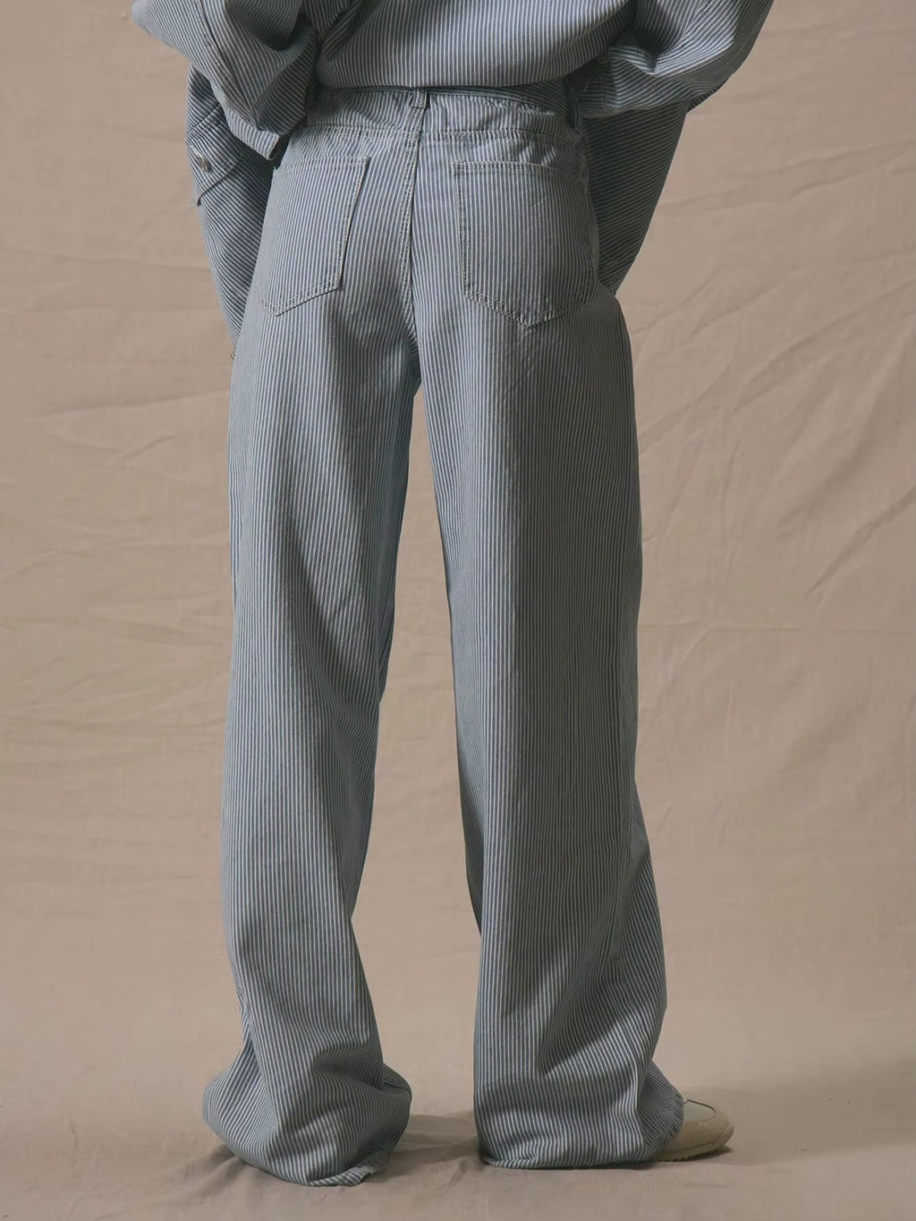 Casual & Versatile Wide Leg Blue and White Striped Jeans Outfit