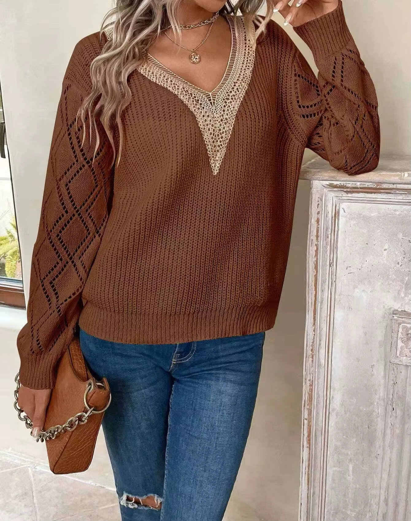 Elegant Solid V-Neck Knitted Sweater Outfit