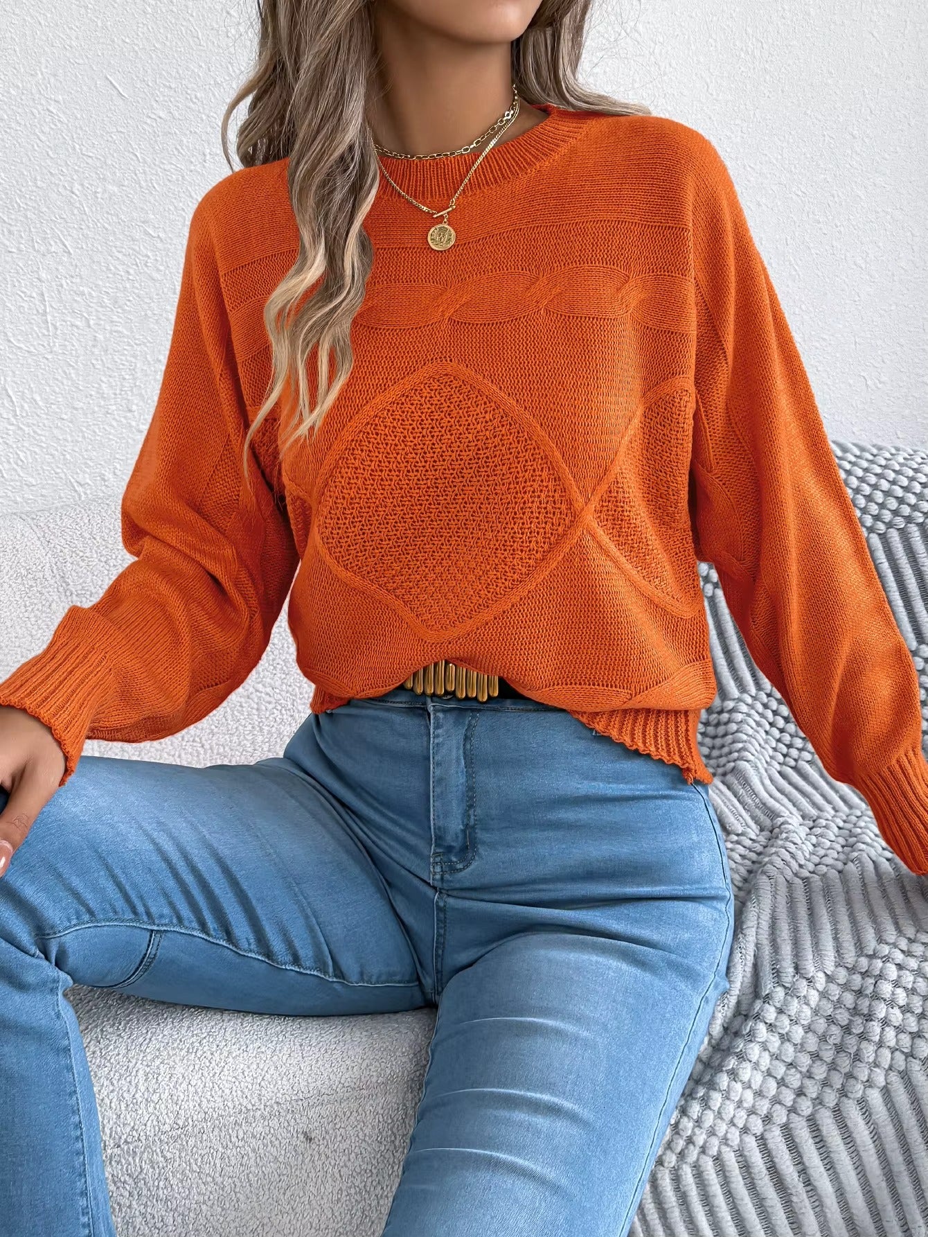 Women’s Round Neck Twist Knit Sweater