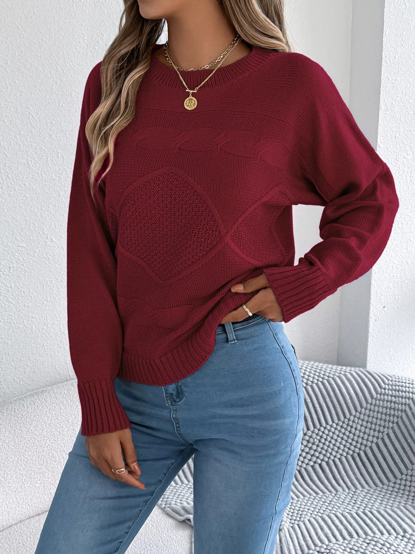 Women’s Round Neck Twist Knit Sweater