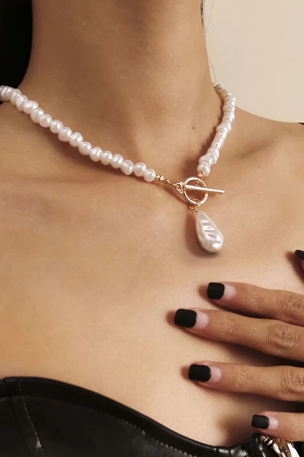 Sally Vintage Pearl Heart Pendant Necklace