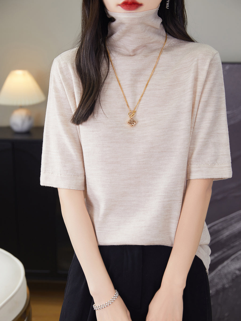 Lydia Woman Turtleneck T-Shirt