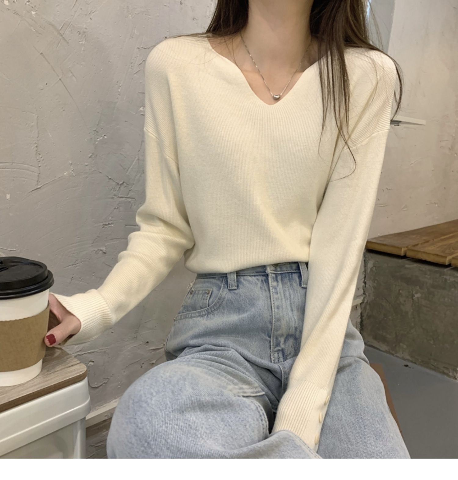 Sally Loose Button Woman Sweater