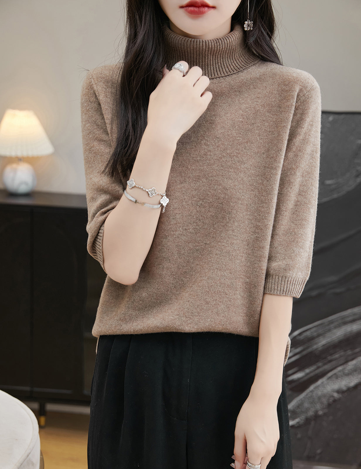 Hannah Woman Turtleneck Sweater