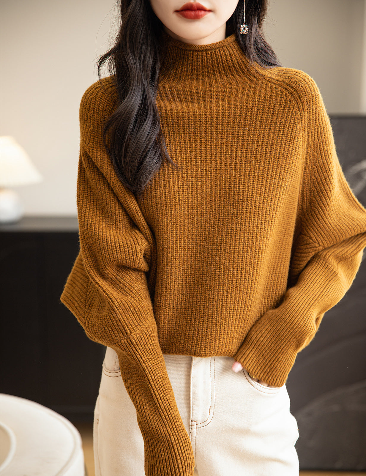 Jasmine Woman Turtleneck Sweater